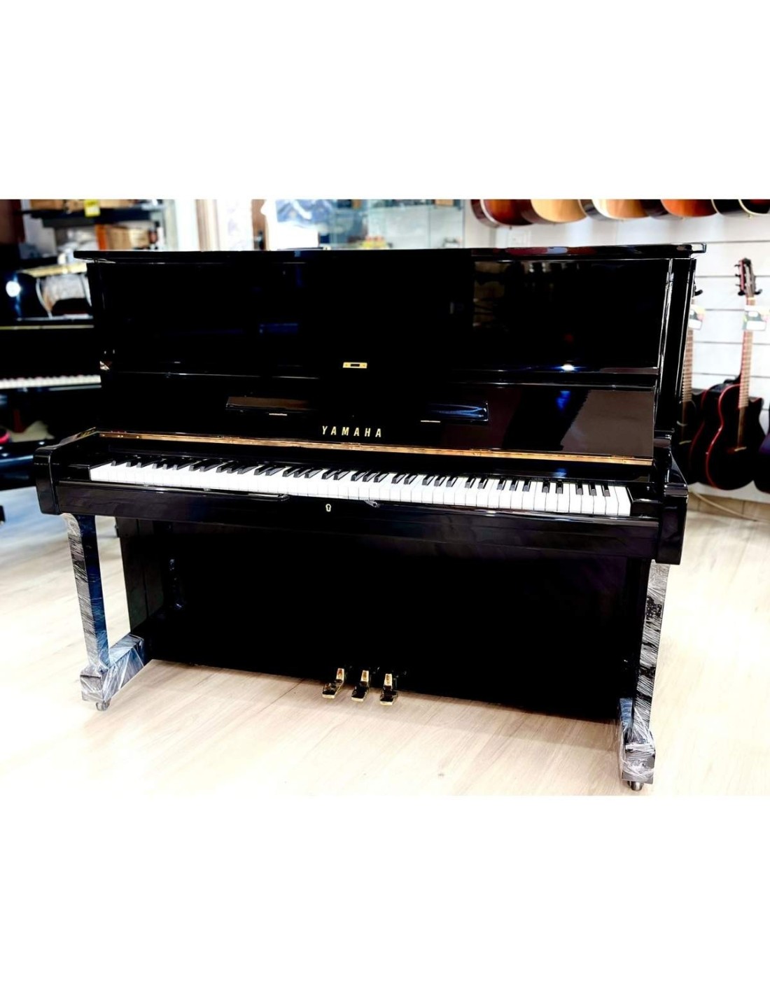 Pianoforte Verticale Yamaha U1h Rigenerato-paradisesound.it